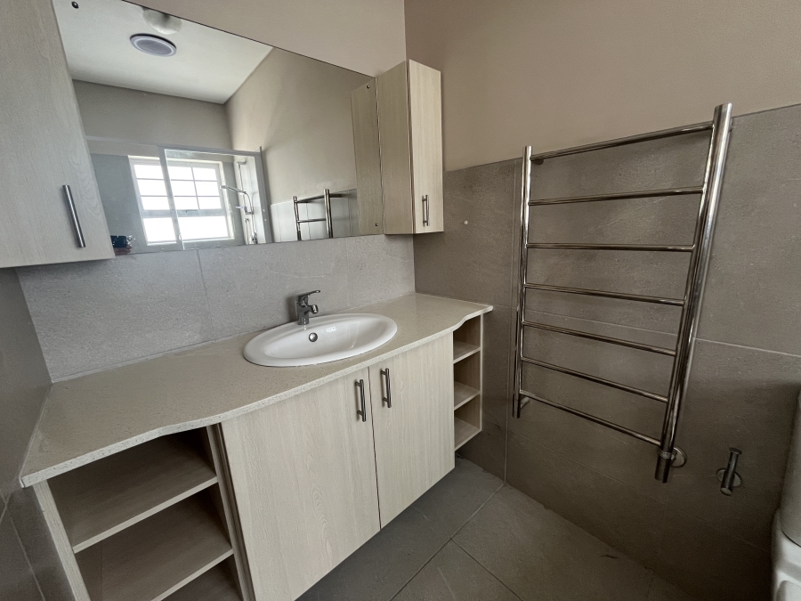 2 Bedroom Property for Sale in Heiderand Western Cape